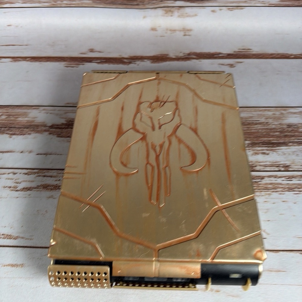 Star Wars Bounty Hunter Code Vault Edition Electronic Case Book Parts AS IS - Picture 1 of 7